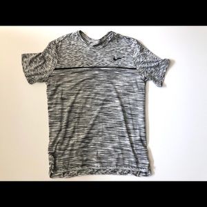 Nike tennis shirt size L